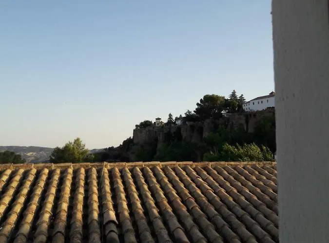 Piso Blanco Apartman Ronda